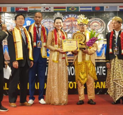 Distinguished Figures King His Majesty Drs. R.H Sany Waijaya Nataksuma SH, Ayesha Noor, and Pervez Iqbal Honored with Lifetime Achievement Awards at World Meet-2023